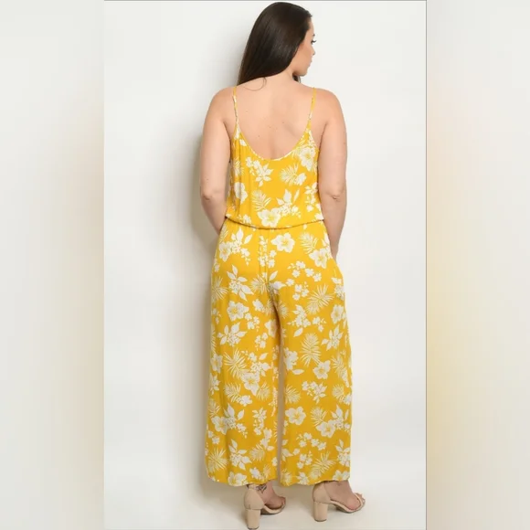 Plus size yellow jumper - Picture 2 of 3